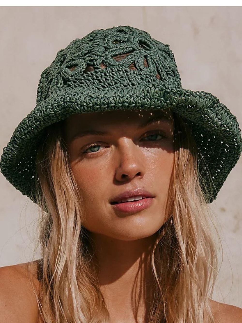 Free People DAISY CUT OUT STRAW BUCKET HAT.